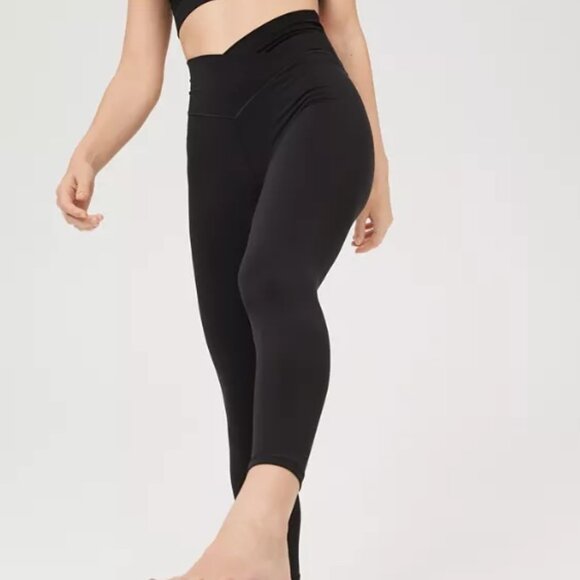 NWT Aerie Offline Real Me High Waisted Crossover Legging in Black - Size Small - Picture 3 of 11